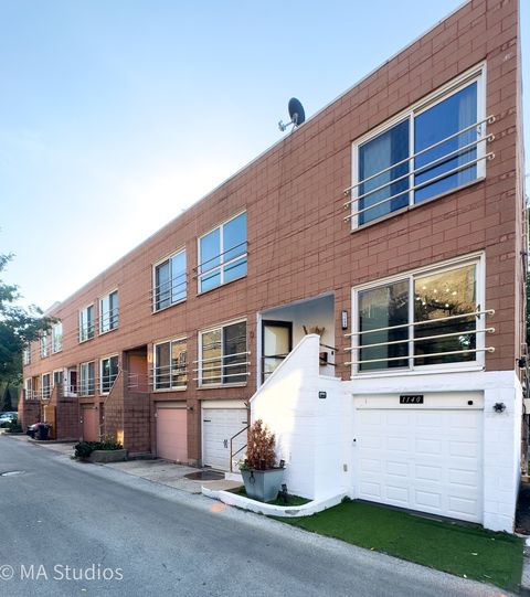 Tiny photo for 1140 W Newport Avenue #H, Chicago, IL 60657 (MLS # 12478322)