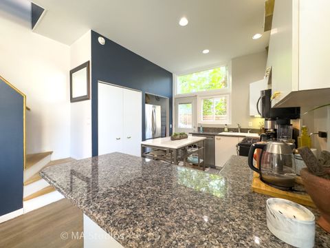 Tiny photo for 1140 W Newport Avenue #H, Chicago, IL 60657 (MLS # 12478322)