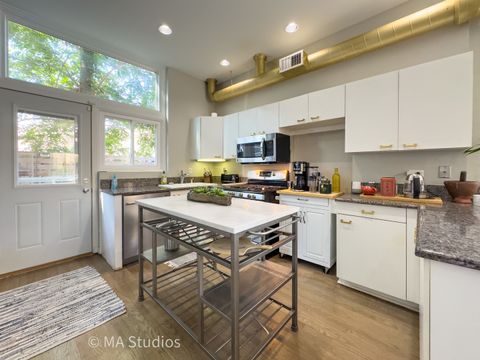 Tiny photo for 1140 W Newport Avenue #H, Chicago, IL 60657 (MLS # 12478322)