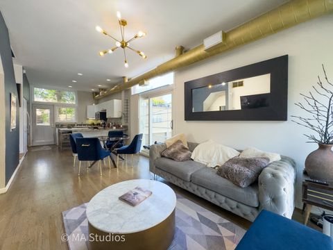 Tiny photo for 1140 W Newport Avenue #H, Chicago, IL 60657 (MLS # 12478322)