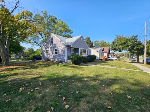 Tiny photo for 702 N Independence Avenue, Rockford, IL 61101 (MLS # 12500106)