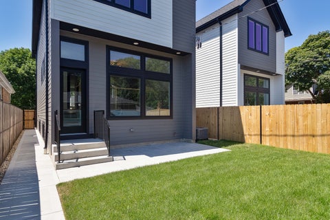 Tiny photo for 5355 N Melvina Avenue, Chicago, IL 60630 (MLS # 12717706)