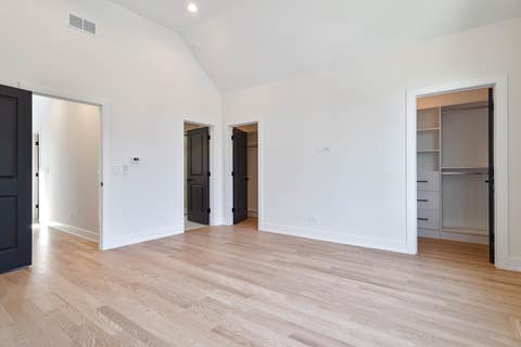Tiny photo for 5355 N Melvina Avenue, Chicago, IL 60630 (MLS # 12717706)