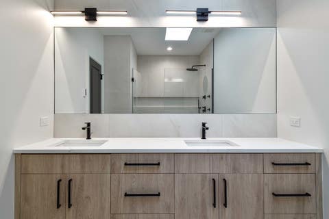 Tiny photo for 5355 N Melvina Avenue, Chicago, IL 60630 (MLS # 12717706)