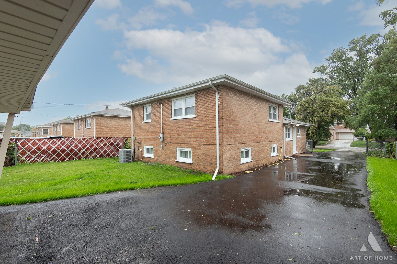 6127 W 79th Place