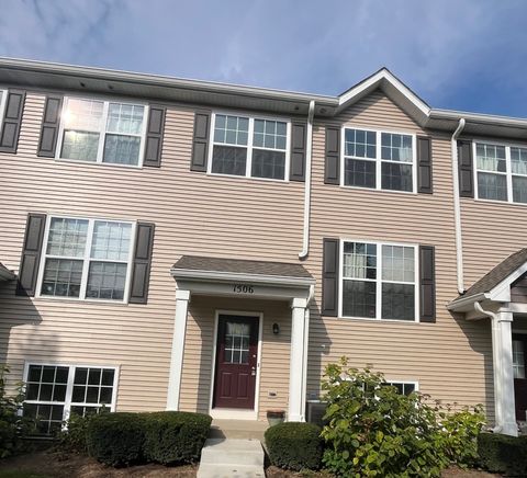 1506 W Turtle Creek Lane 1506 Round Lake IL 60073