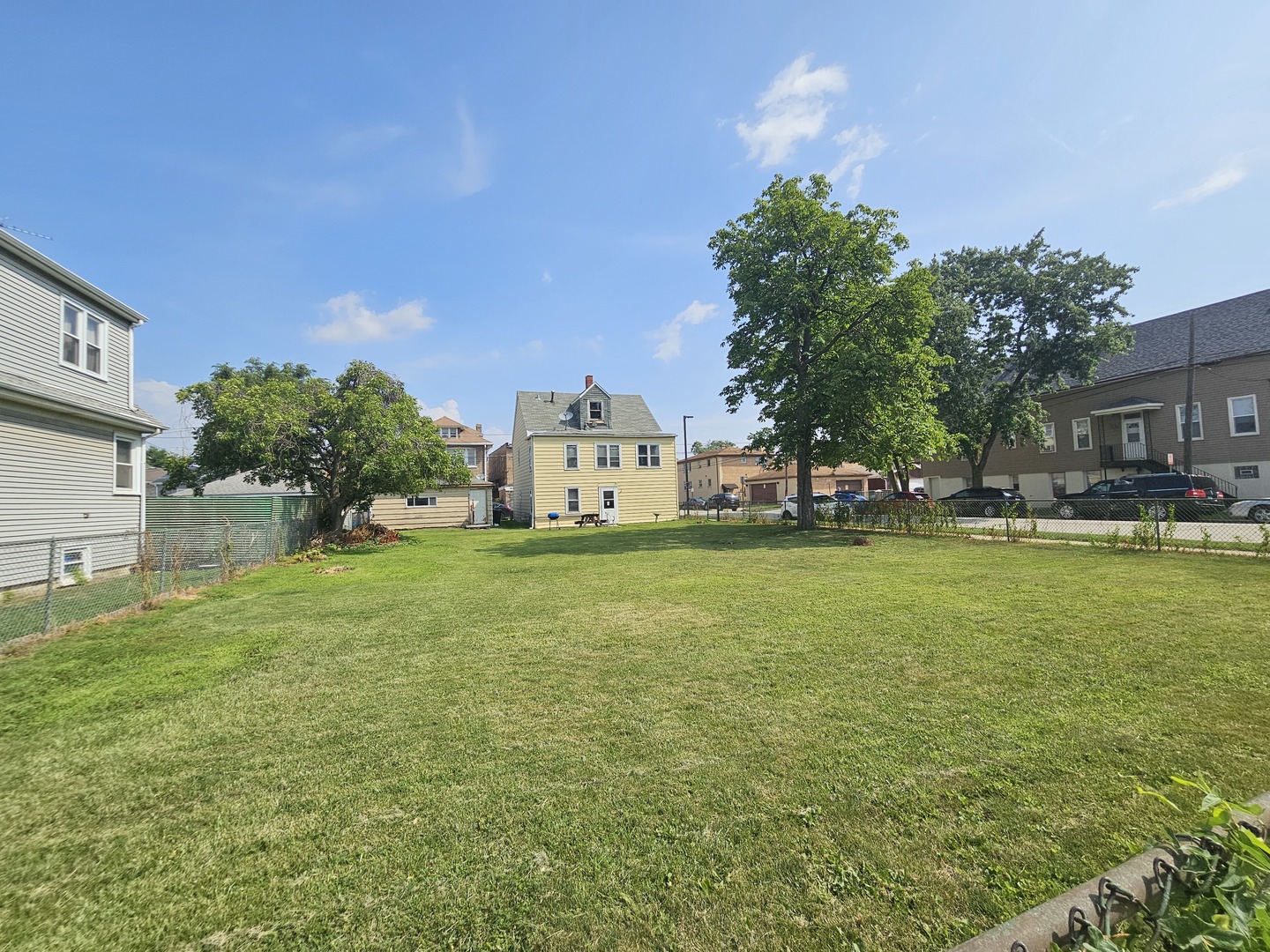 7600 W 61st Street