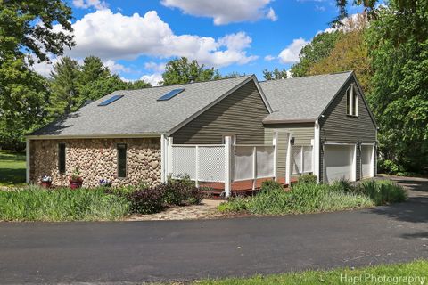 1504 N Denali Trail McHenry IL 60050