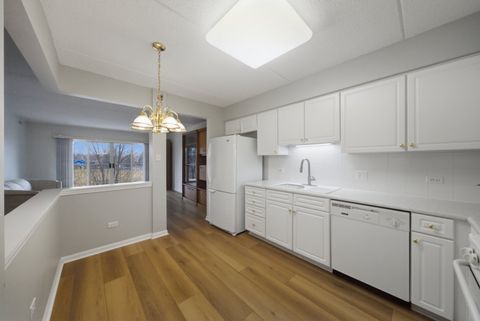 Tiny photo for 7081 W Touhy Avenue #407, Niles, IL 60714 (MLS # 12583494)