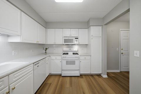 Tiny photo for 7081 W Touhy Avenue #407, Niles, IL 60714 (MLS # 12583494)