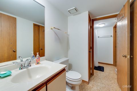 Tiny photo for 710 N Briar Hill Lane #5, Addison, IL 60101 (MLS # 12583765)