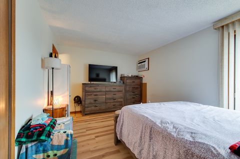 Tiny photo for 710 N Briar Hill Lane #5, Addison, IL 60101 (MLS # 12583765)