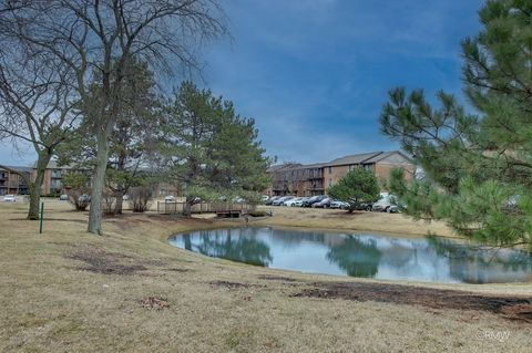 Tiny photo for 710 N Briar Hill Lane #5, Addison, IL 60101 (MLS # 12583765)