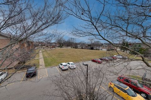 Tiny photo for 710 N Briar Hill Lane #5, Addison, IL 60101 (MLS # 12583765)