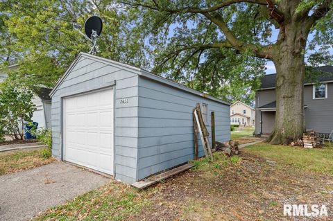 Tiny photo for 2611 GRAND Avenue, Davenport, IA 52803 (MLS # QC4268178)