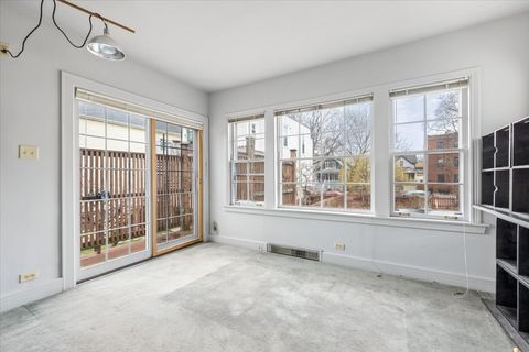 Tiny photo for 2149 W Eastwood Avenue, Chicago, IL 60625 (MLS # 12610716)