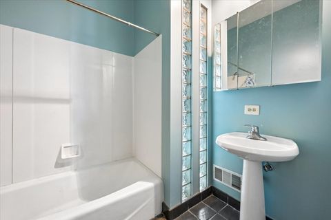 Tiny photo for 2149 W Eastwood Avenue, Chicago, IL 60625 (MLS # 12610716)