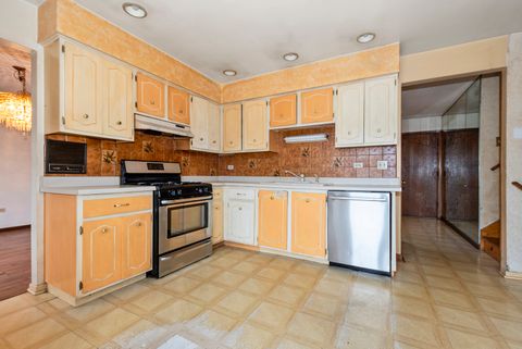 Tiny photo for Crestwood, IL 60418 (MLS # 12524732)