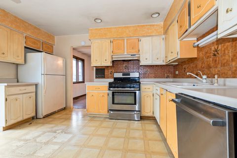 Tiny photo for Crestwood, IL 60418 (MLS # 12524732)