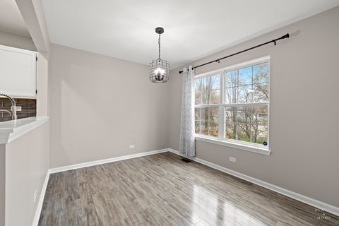 Tiny photo for 221 Mistwood Lane #221, Crystal Lake, IL 60014 (MLS # 12520588)