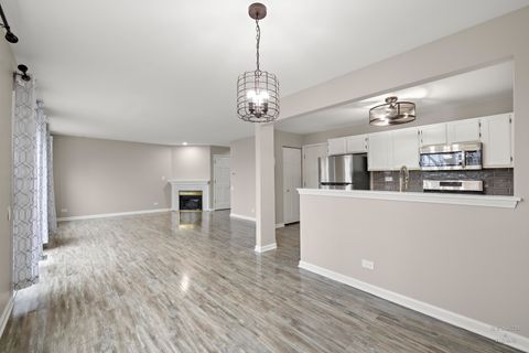 Tiny photo for 221 Mistwood Lane #221, Crystal Lake, IL 60014 (MLS # 12520588)