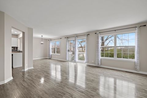 Tiny photo for 221 Mistwood Lane #221, Crystal Lake, IL 60014 (MLS # 12520588)