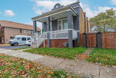 Tiny photo for 4129 Gage Avenue, Lyons, IL 60534 (MLS # 12581764)