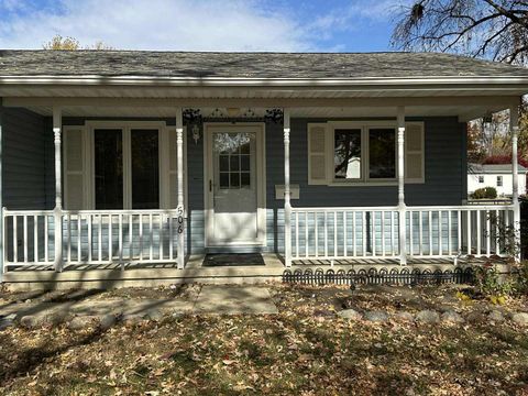 Photo of 506 W Wilson Street, Villa Grove, IL 61956 (MLS # 12513943)