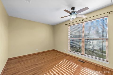 Tiny photo for 1502 Sawgrass Court, Elgin, IL 60123 (MLS # 12592325)