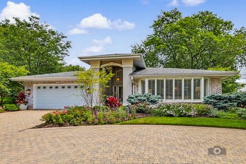 Photo of 12447 S Natchez Avenue, Palos Heights, IL 60463 (MLS # 12713419)
