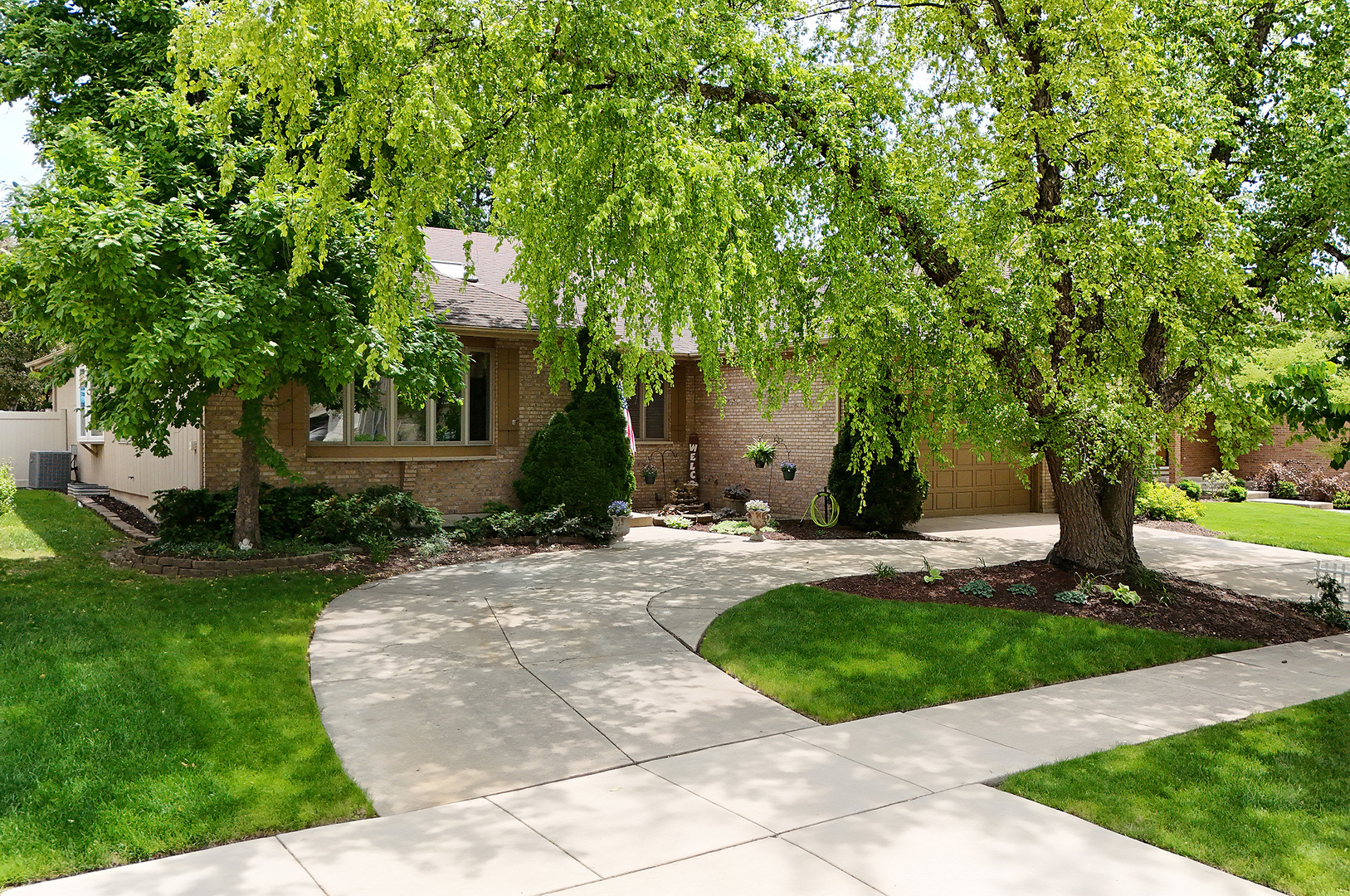 437 N Kevin Drive