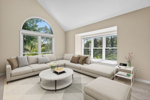 Tiny photo for 22 Ascot Circle, Schaumburg, IL 60194 (MLS # 12464806)
