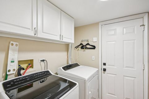 Tiny photo for 22 Ascot Circle, Schaumburg, IL 60194 (MLS # 12464806)