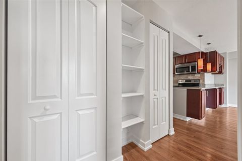 Tiny photo for 2909 N SHERIDAN Road #908, Chicago, IL 60657 (MLS # 12432626)