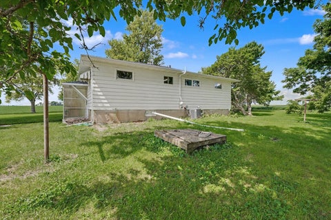Tiny photo for 396 N 100e Road, Gibson City, IL 60936 (MLS # 12719976)