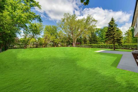 Tiny photo for 23084 N Prairie Lane, Lincolnshire, IL 60069 (MLS # 12669250)