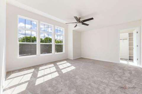 Tiny photo for 23084 N Prairie Lane, Lincolnshire, IL 60069 (MLS # 12669250)