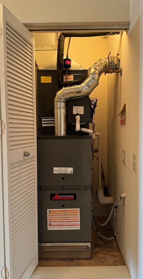 Tiny photo for 1250 S Indiana Avenue #702, Chicago, IL 60605 (MLS # 12474353)