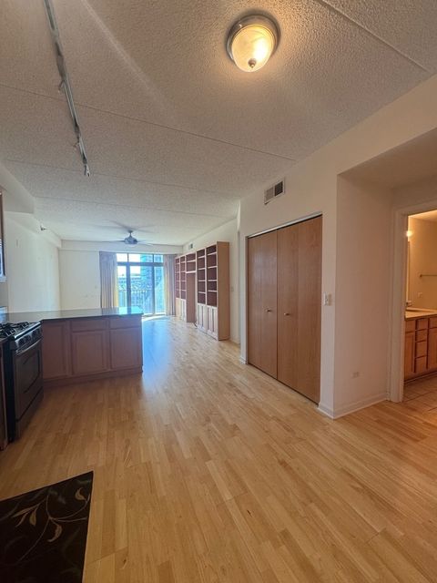 Tiny photo for 1250 S Indiana Avenue #702, Chicago, IL 60605 (MLS # 12474353)