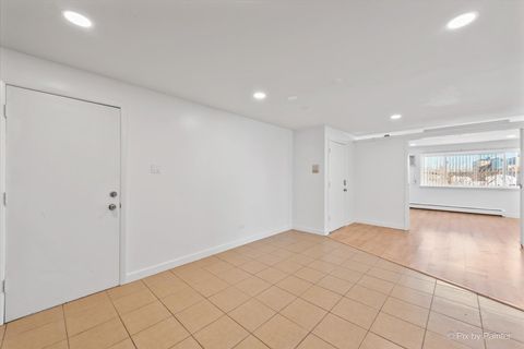 Tiny photo for 8802 Briar Court #3A, Des Plaines, IL 60016 (MLS # 12532978)