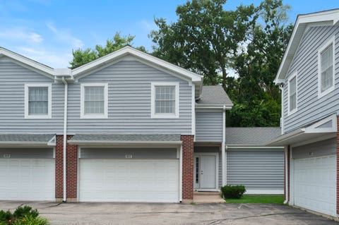 Photo of 1812 MONROE Court, Glenview, IL 60025 (MLS # 12685049)