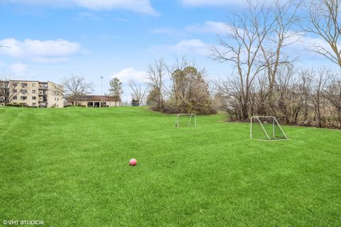 Tiny photo for 7231 Wolf Road #310C, Indian Head Park, IL 60525 (MLS # 12487728)