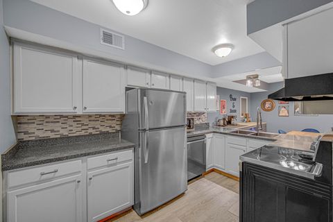 Tiny photo for 7517 175th Street #334, Tinley Park, IL 60477 (MLS # 12516357)