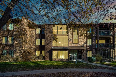 Tiny photo for 7517 175th Street #334, Tinley Park, IL 60477 (MLS # 12516357)