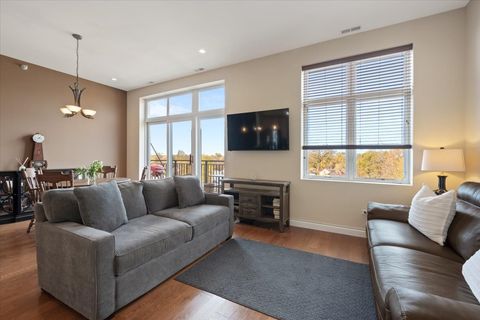 Tiny photo for 7700 W North Avenue #5A, Elmwood Park, IL 60707 (MLS # 12518226)