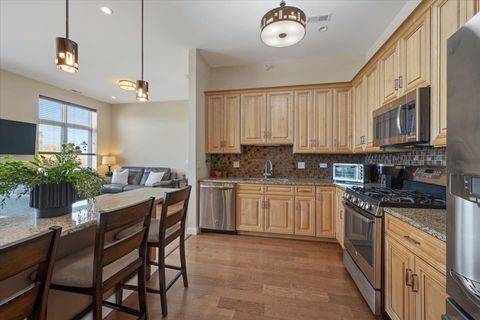 Tiny photo for 7700 W North Avenue #5A, Elmwood Park, IL 60707 (MLS # 12518226)