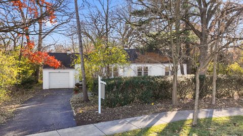 Photo of 1805 Gilbert Avenue, Downers Grove, IL 60515 (MLS # 12493238)