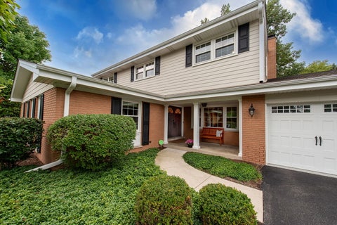 Tiny photo for 1722 Ivy Lane, Northbrook, IL 60062 (MLS # 12768395)