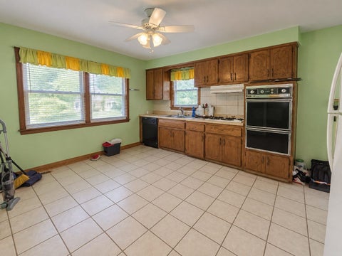 Tiny photo for 404 Westgate Avenue, Chicago Heights, IL 60411 (MLS # 12758484)