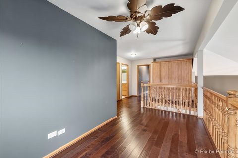 Tiny photo for 9213 Kylemore Court, Tinley Park, IL 60487 (MLS # 12577508)